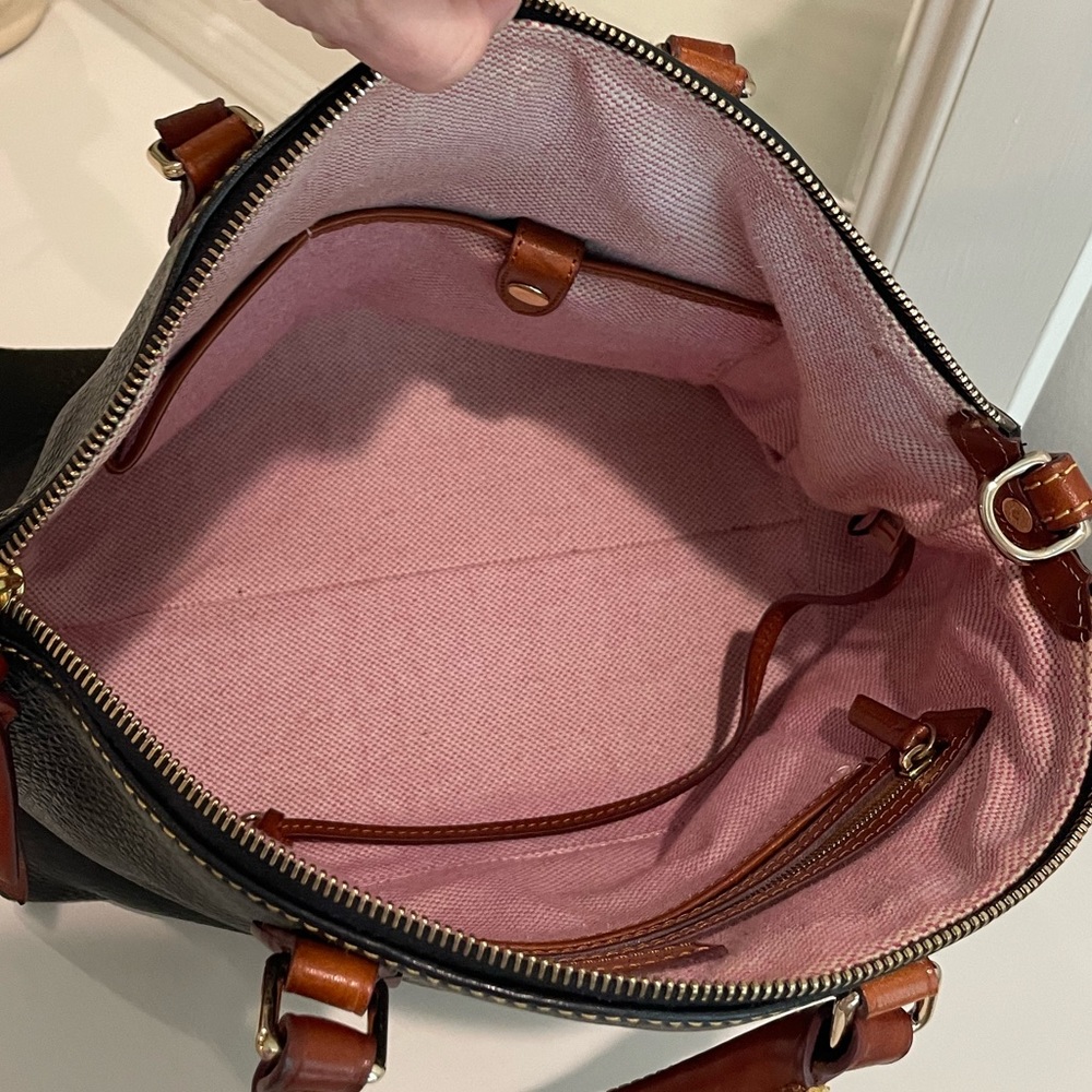 Dooney & Bourke - Picture 5 of 7